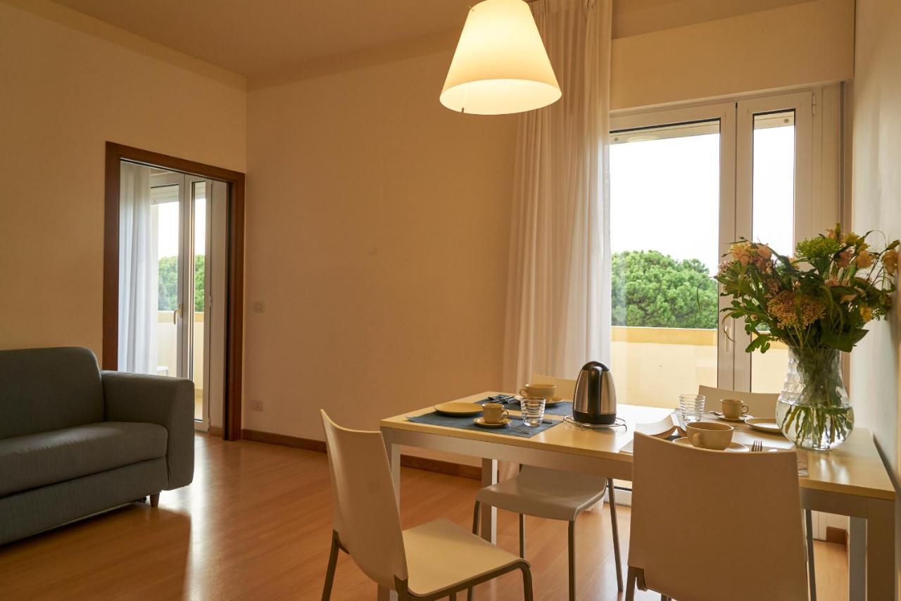 Aparthotel La Pineta Lido di Jesolo Ngoại thất bức ảnh